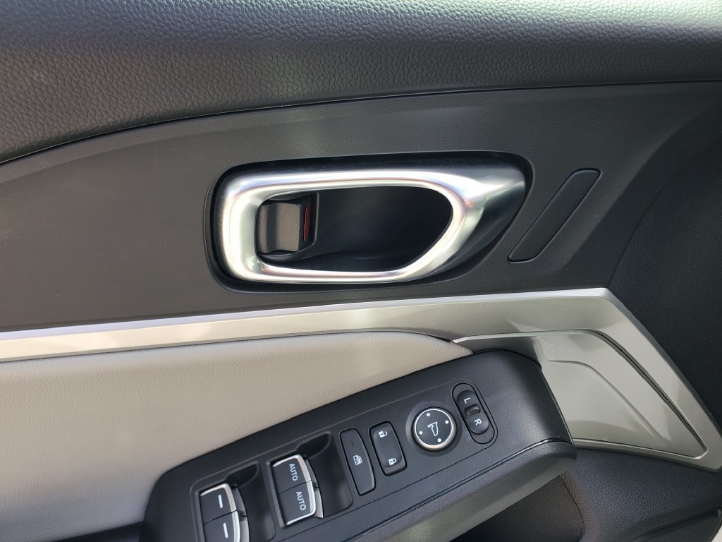 Certified 2025 Acura Integra FWD image 21