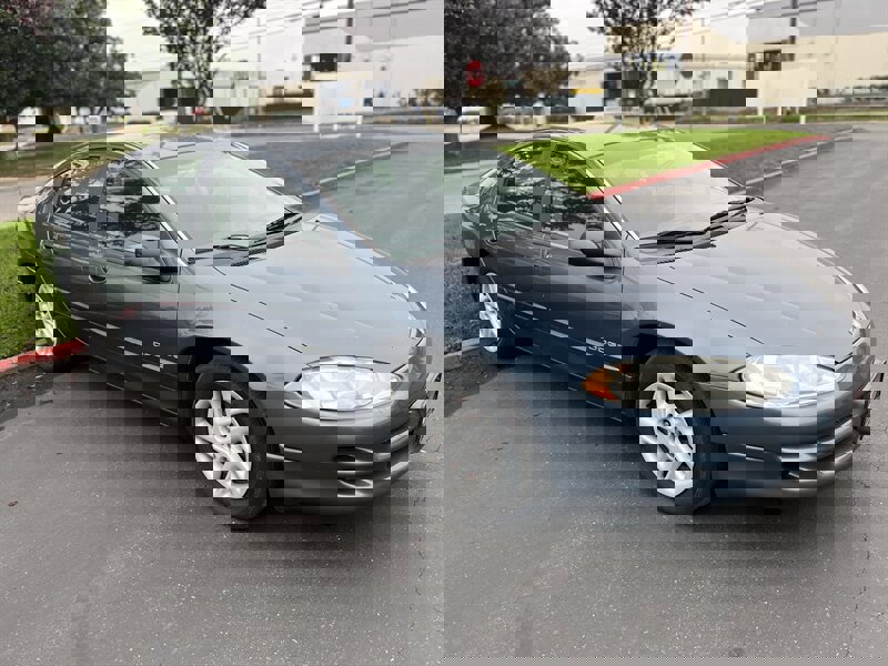 Used 2000 Dodge Intrepid image 3