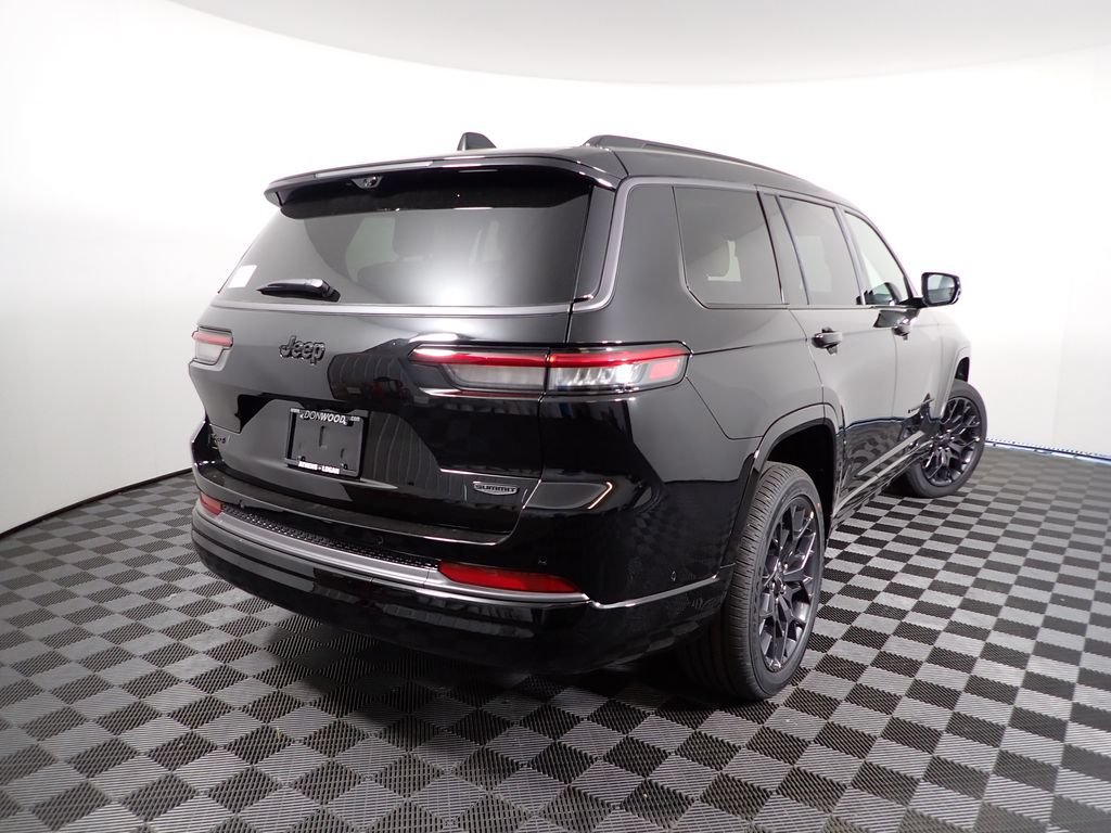New 2026 Jeep Grand Cherokee L Summit w/ Obsidian Package AWD/4WD image 22