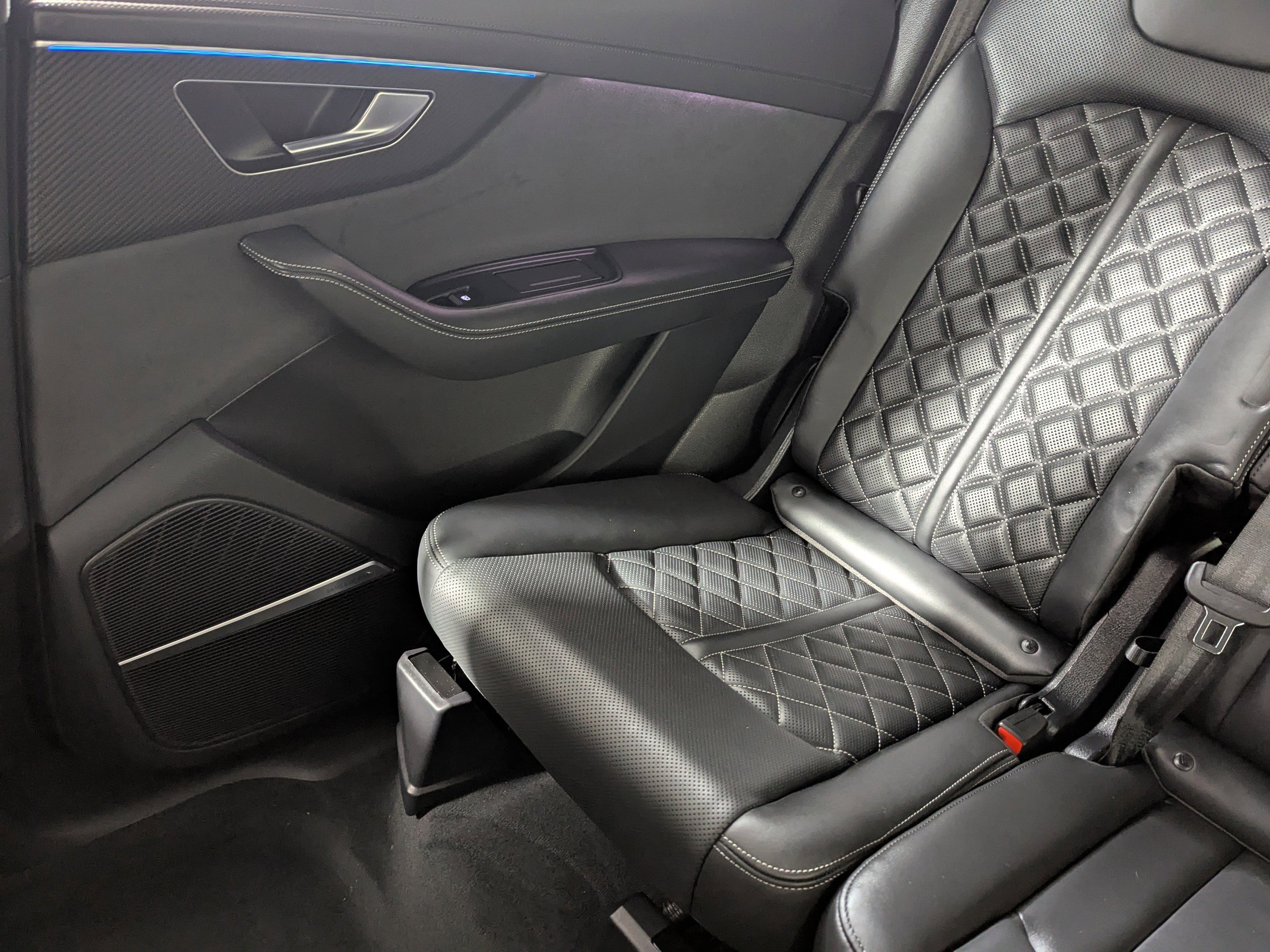 New 2025 Audi SQ7 Prestige image 12