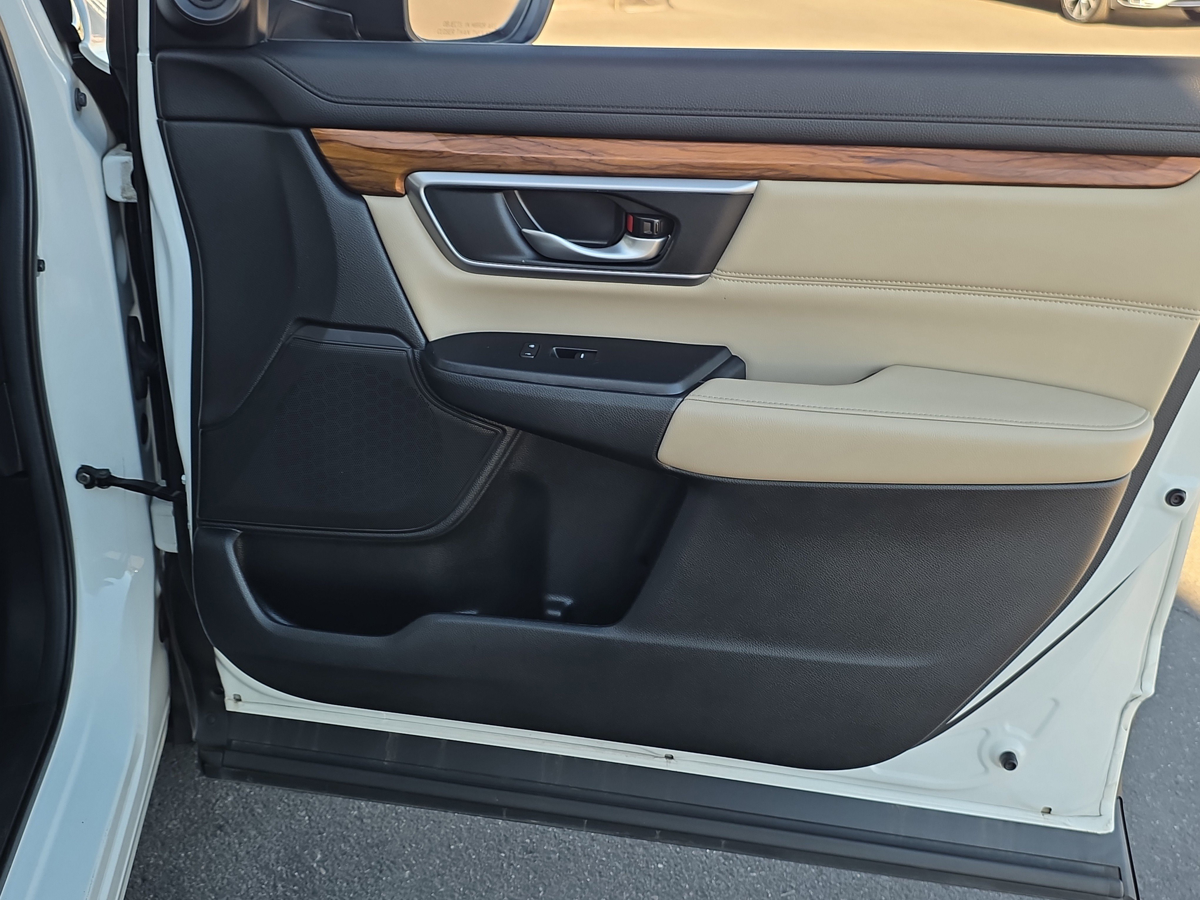 Used 2018 Honda CR-V Touring image 33