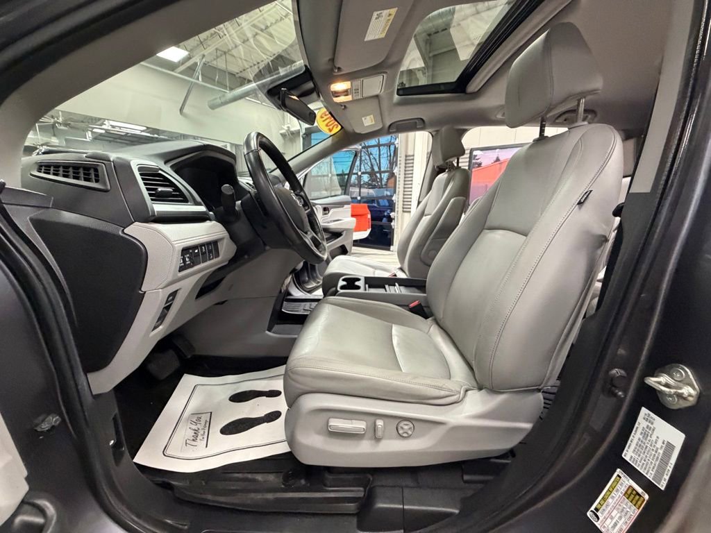 Used 2019 Honda Odyssey EX-L image 54