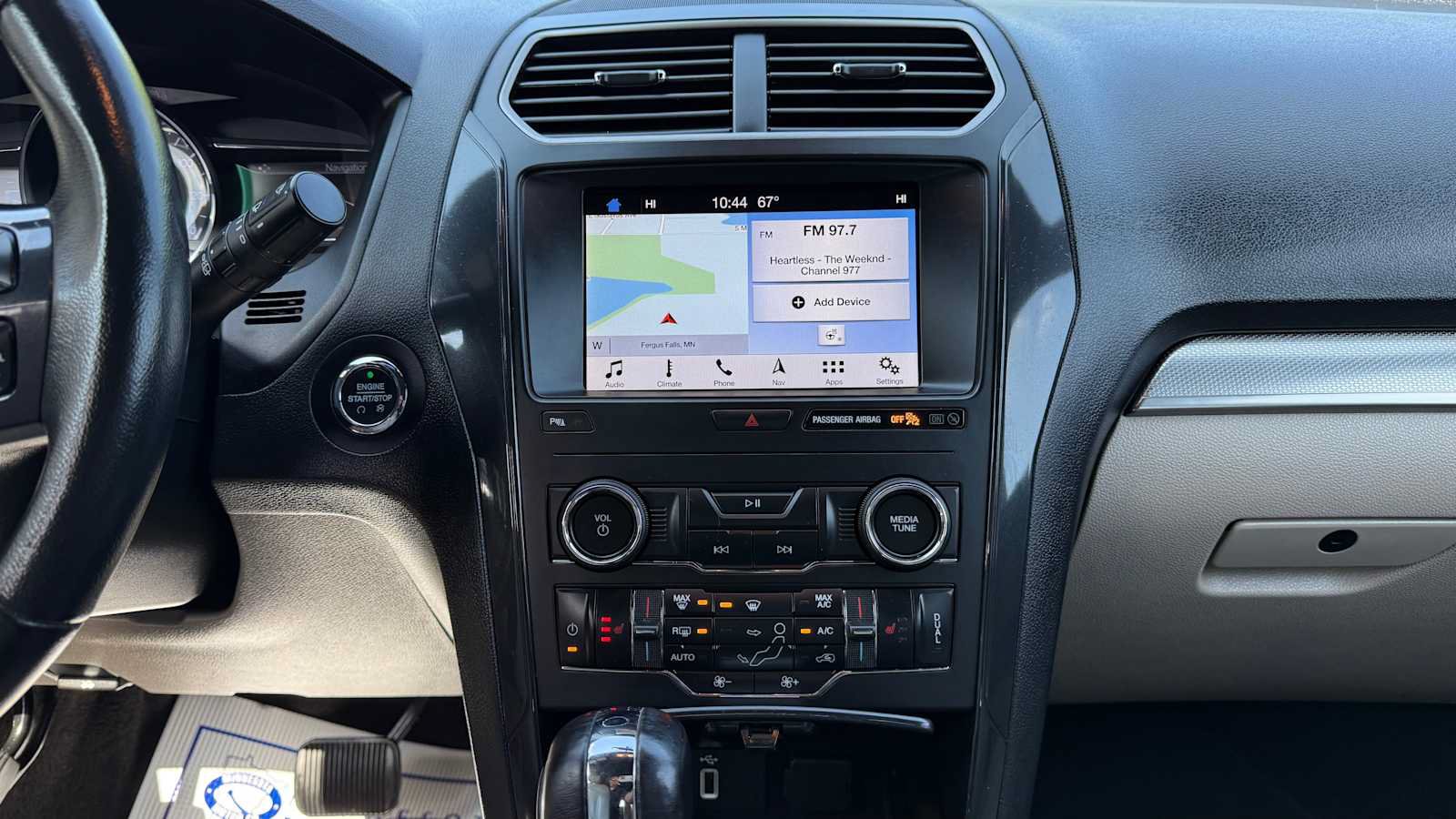 Used 2019 Ford Explorer XLT w/ Equipment Group 202A AWD/4WD image 21