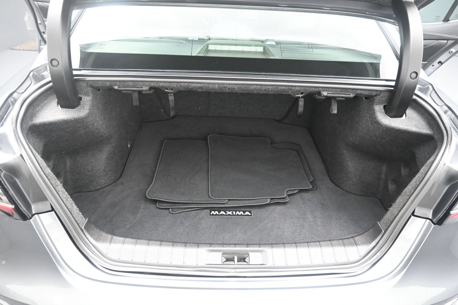Used 2019 Nissan Maxima 3.5 SL w/ Floor Mat Group FWD image 38