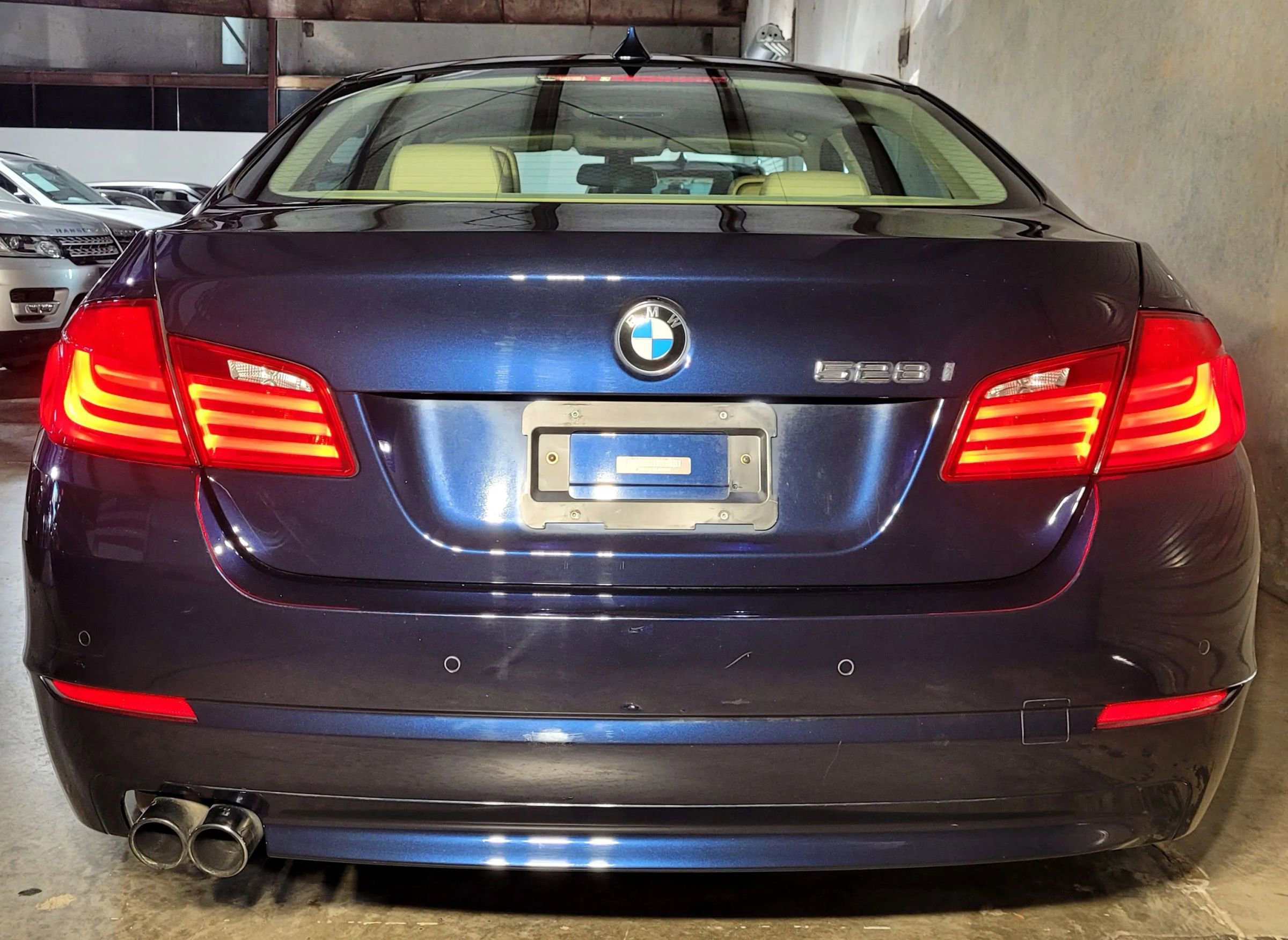 Used 2012 BMW 528i Sedan image 10