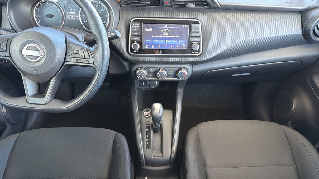 Certified 2025 Nissan Kicks Play S FWD image 8