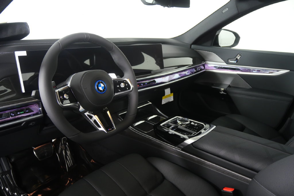 New 2026 BMW 750e xDrive w/ Executive Package AWD/4WD image 13