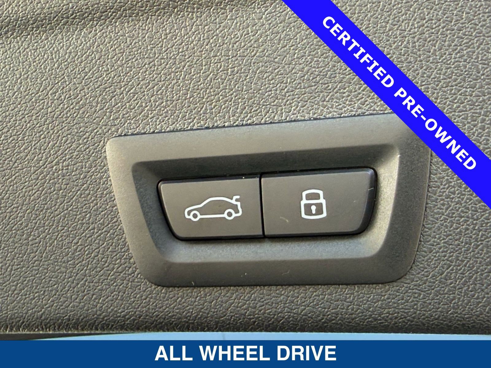 Used 2024 BMW X6 xDrive40i w/ Premium Package image 14