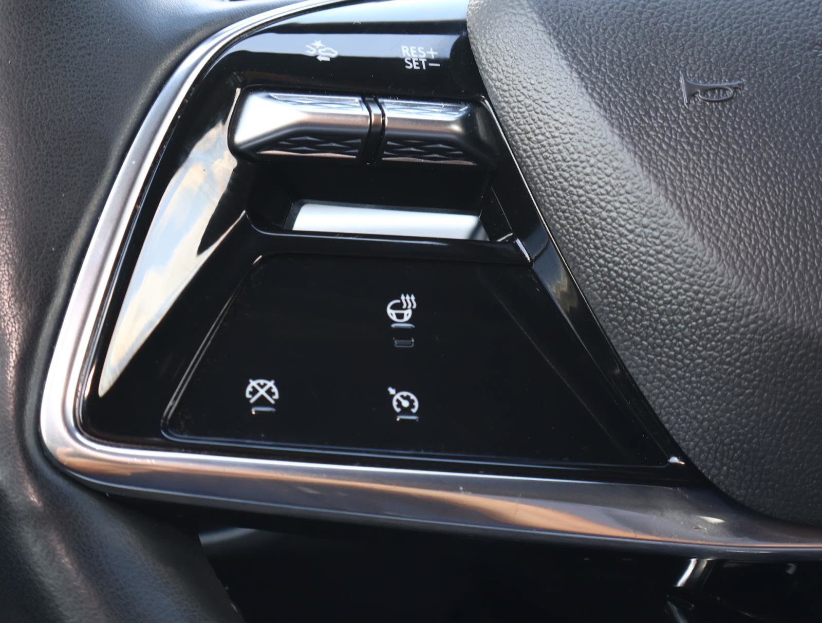 Certified 2024 Cadillac Lyriq Sport image 30