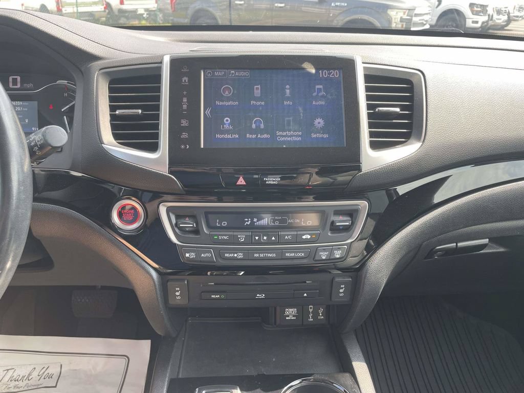 Used 2017 Honda Pilot Touring image 22