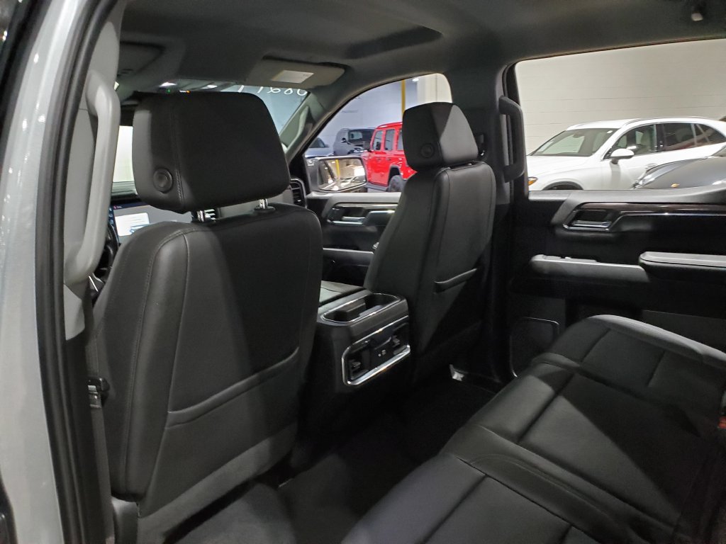 Used 2023 Chevrolet Silverado 1500 LTZ AWD/4WD image 21