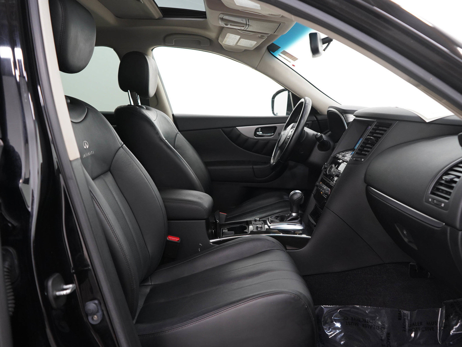 Used 2014 INFINITI QX70 AWD w/ Premium Package image 11
