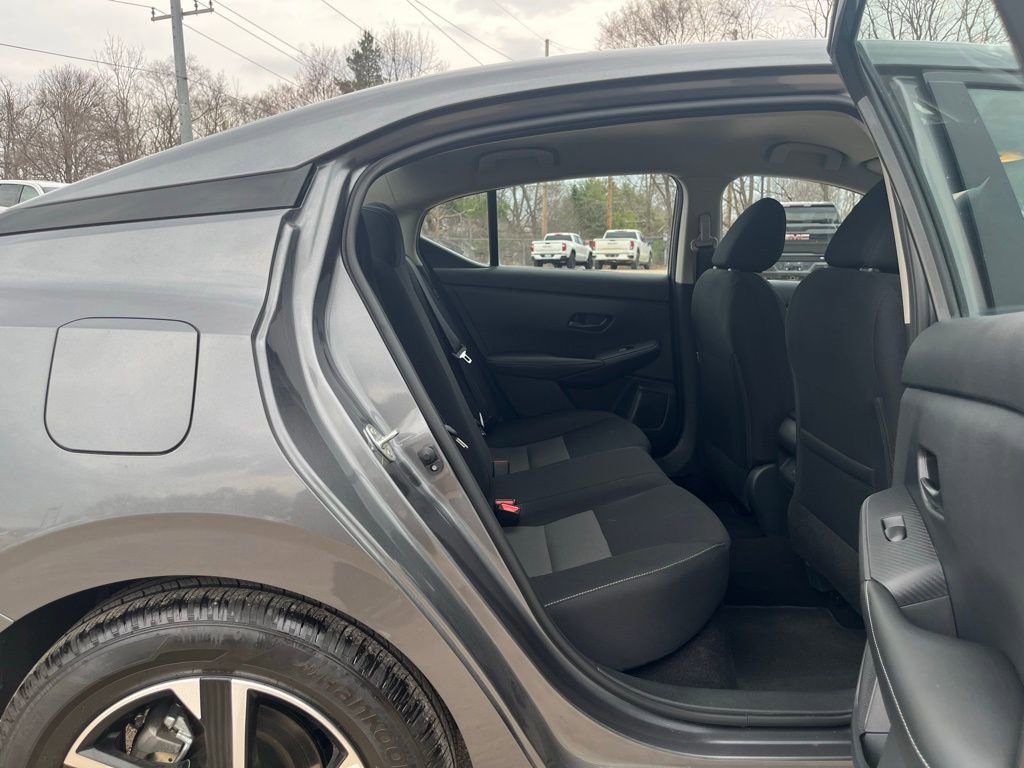 Used 2025 Nissan Sentra SV image 29