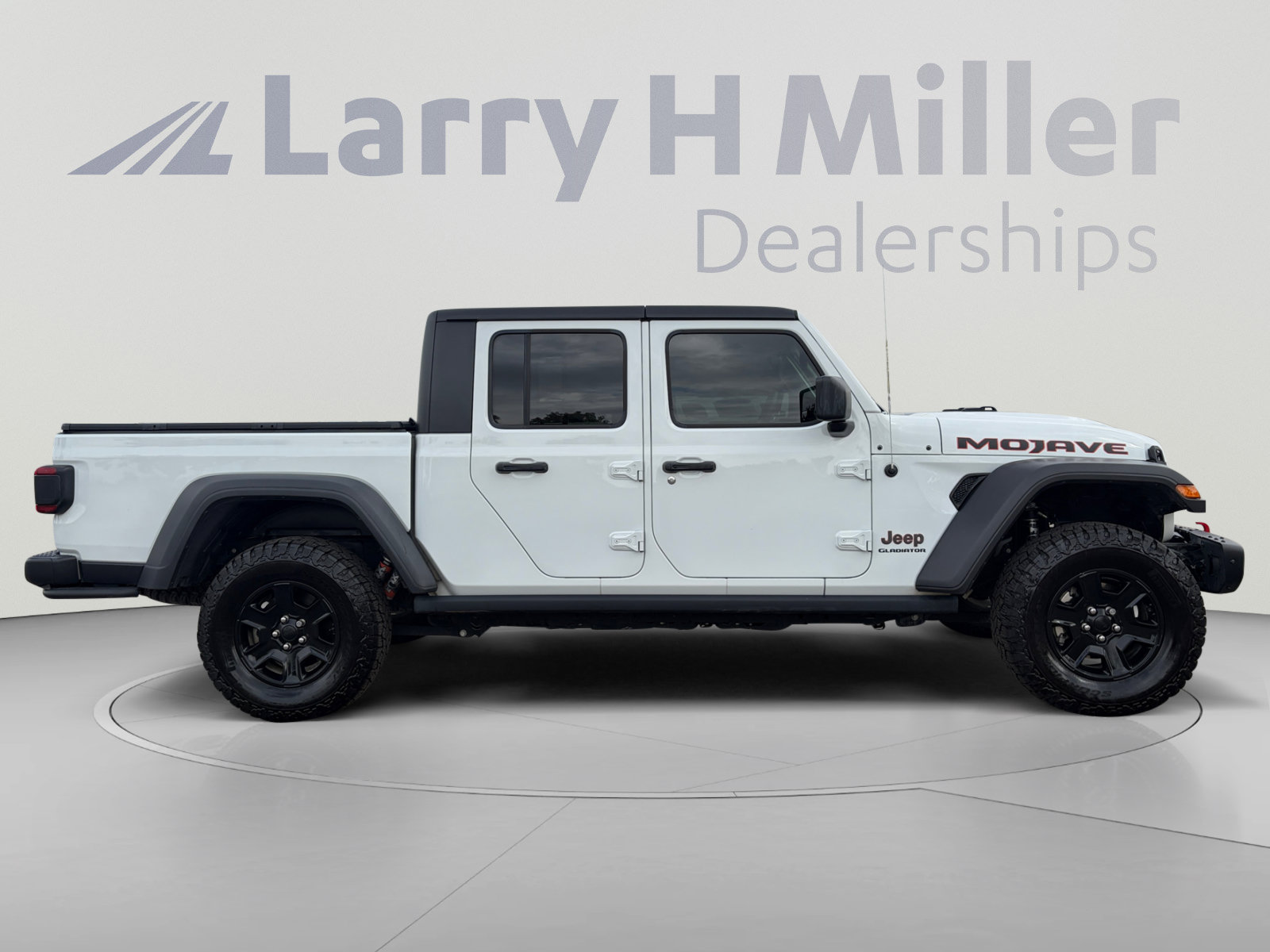 Used 2021 Jeep Gladiator Mojave w/ LED Lighting Group AWD/4WD image 7