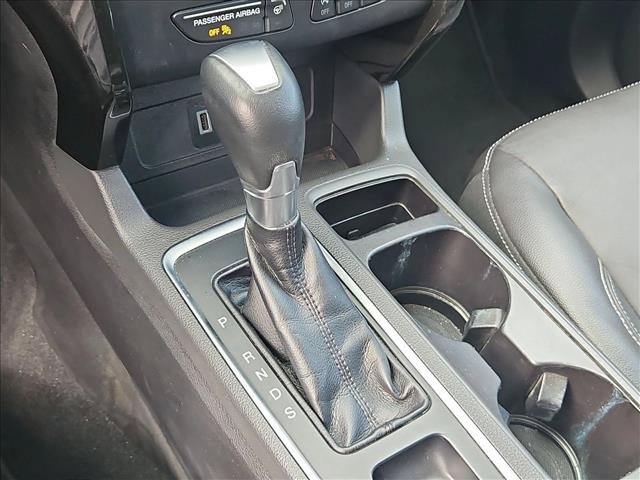 Used 2017 Ford Escape Titanium w/ Equipment Group 301A AWD/4WD image 19