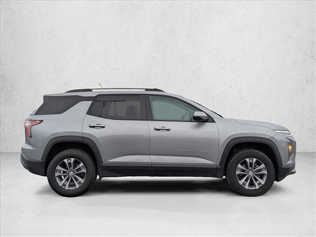 Used 2025 Chevrolet Equinox LT w/ Convenience Package II image 4