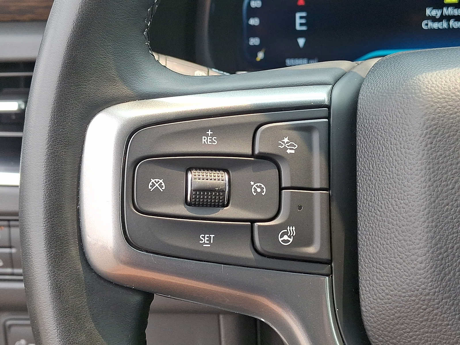 Used 2024 Chevrolet Tahoe Premier AWD/4WD image 23