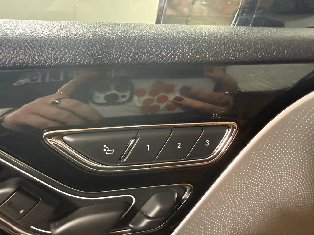 Certified 2023 Lincoln Aviator Black Label w/ Dynamic Handling Package AWD/4WD image 35