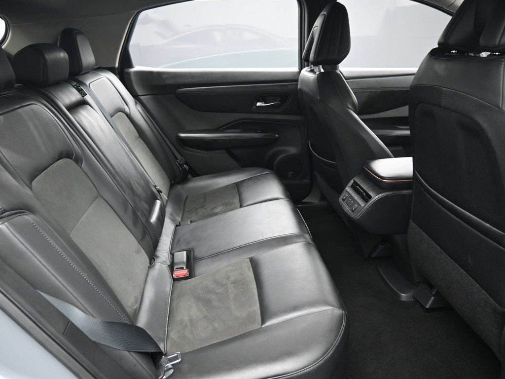 Used 2023 Nissan Ariya FWD image 31