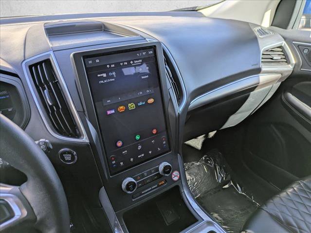 Used 2023 Ford Edge Titanium image 14
