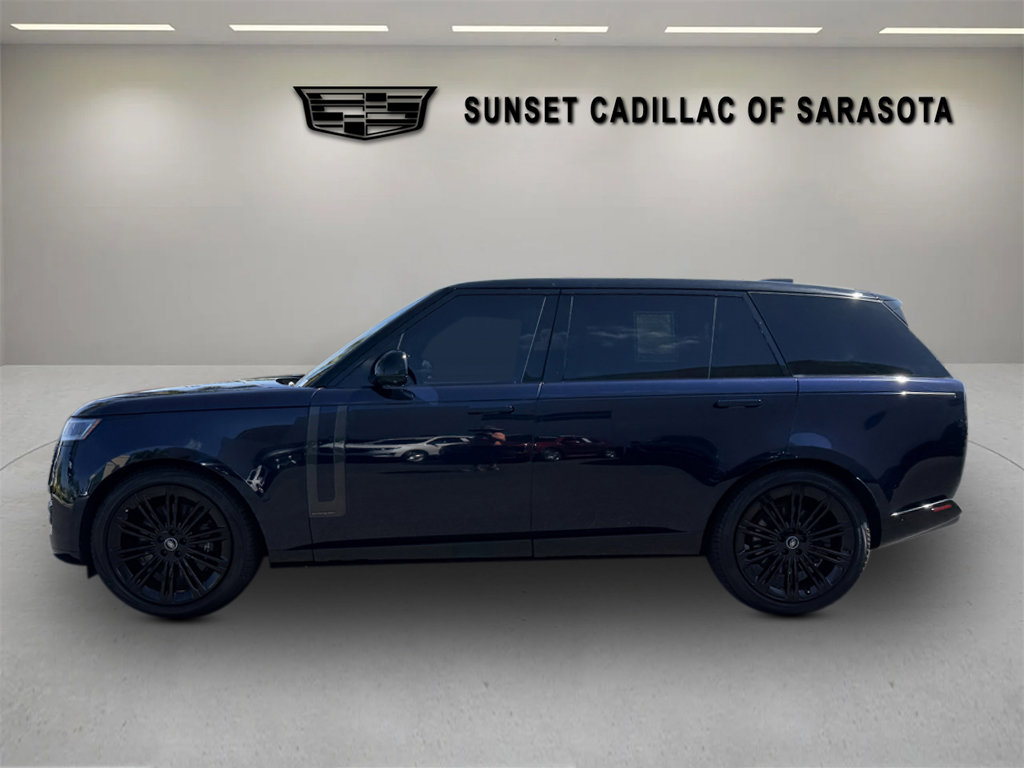 Used 2023 Land Rover Range Rover Long Wheelbase Autobiography image 6