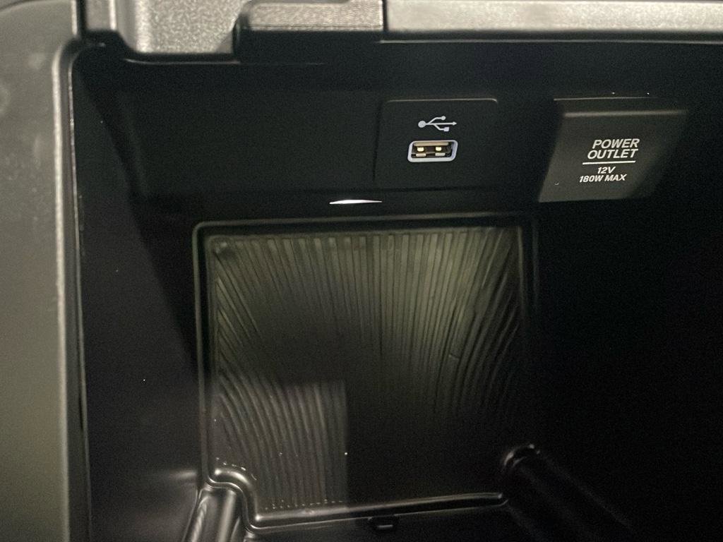 Used 2022 Acura MDX A-Spec image 30