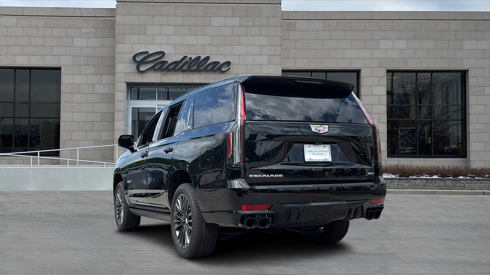 Certified 2023 Cadillac Escalade V w/ Heavy-Duty Trailer Package AWD/4WD image 4