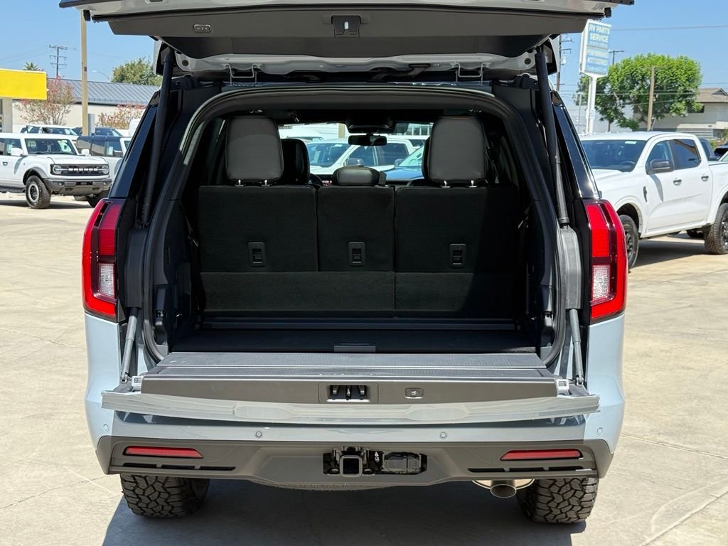 New 2027 Ford Expedition Tremor AWD/4WD image 16