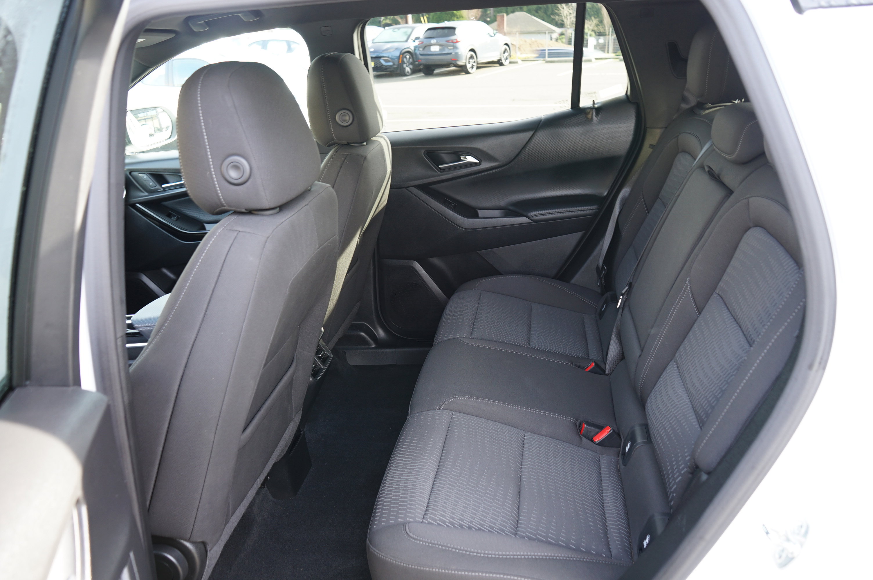 Used 2025 Chevrolet Equinox LT image 18