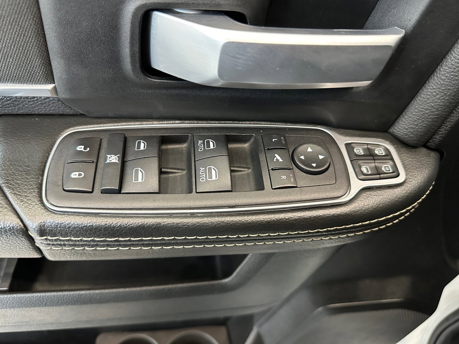 Used 2024 RAM 2500 Big Horn image 12