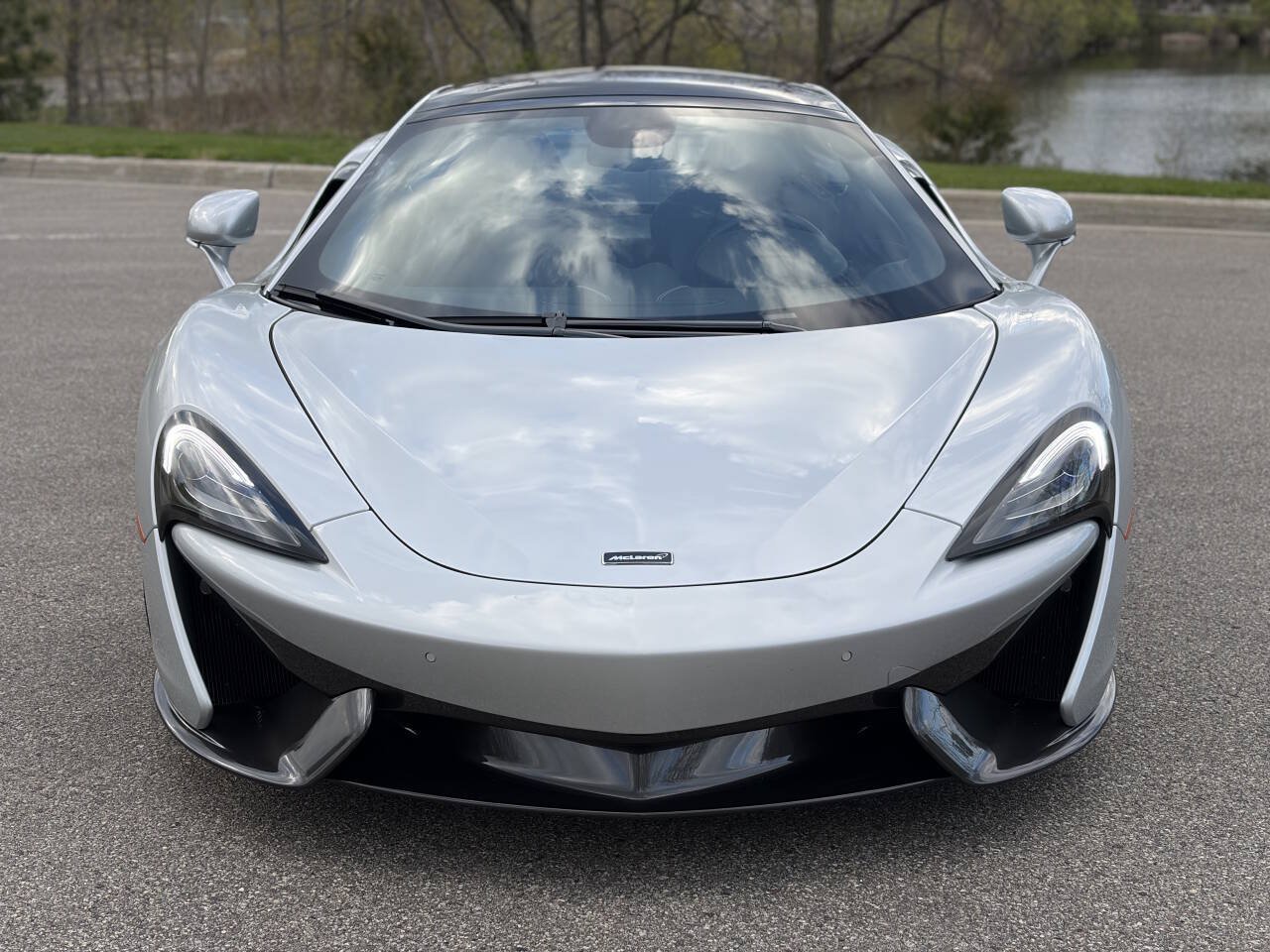 Used 2017 McLaren 570S RWD image 3