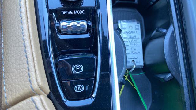 Used 2019 Volvo XC90 T6 Momentum w/ Advanced Package AWD/4WD image 40