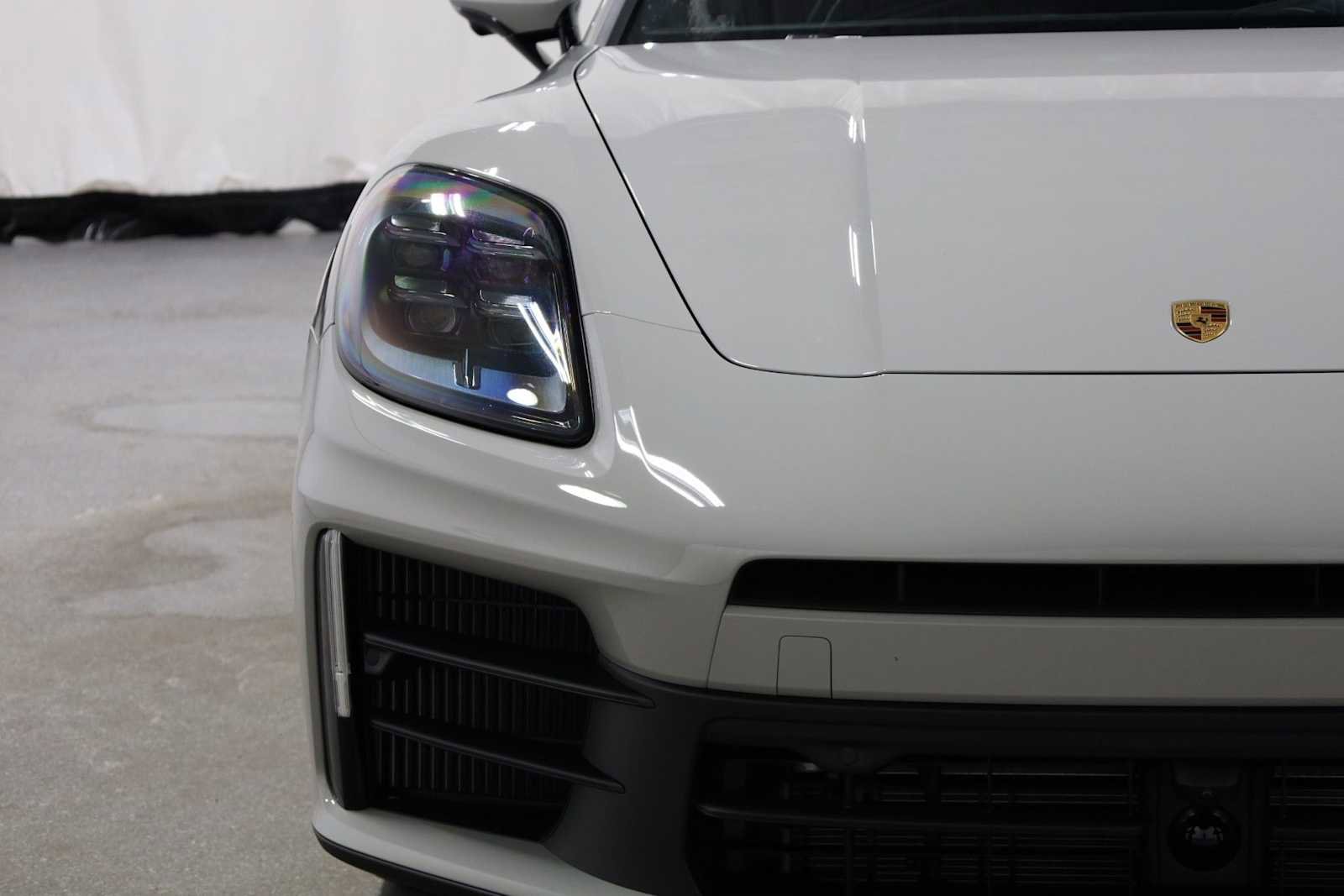 New 2026 Porsche Panamera image 15