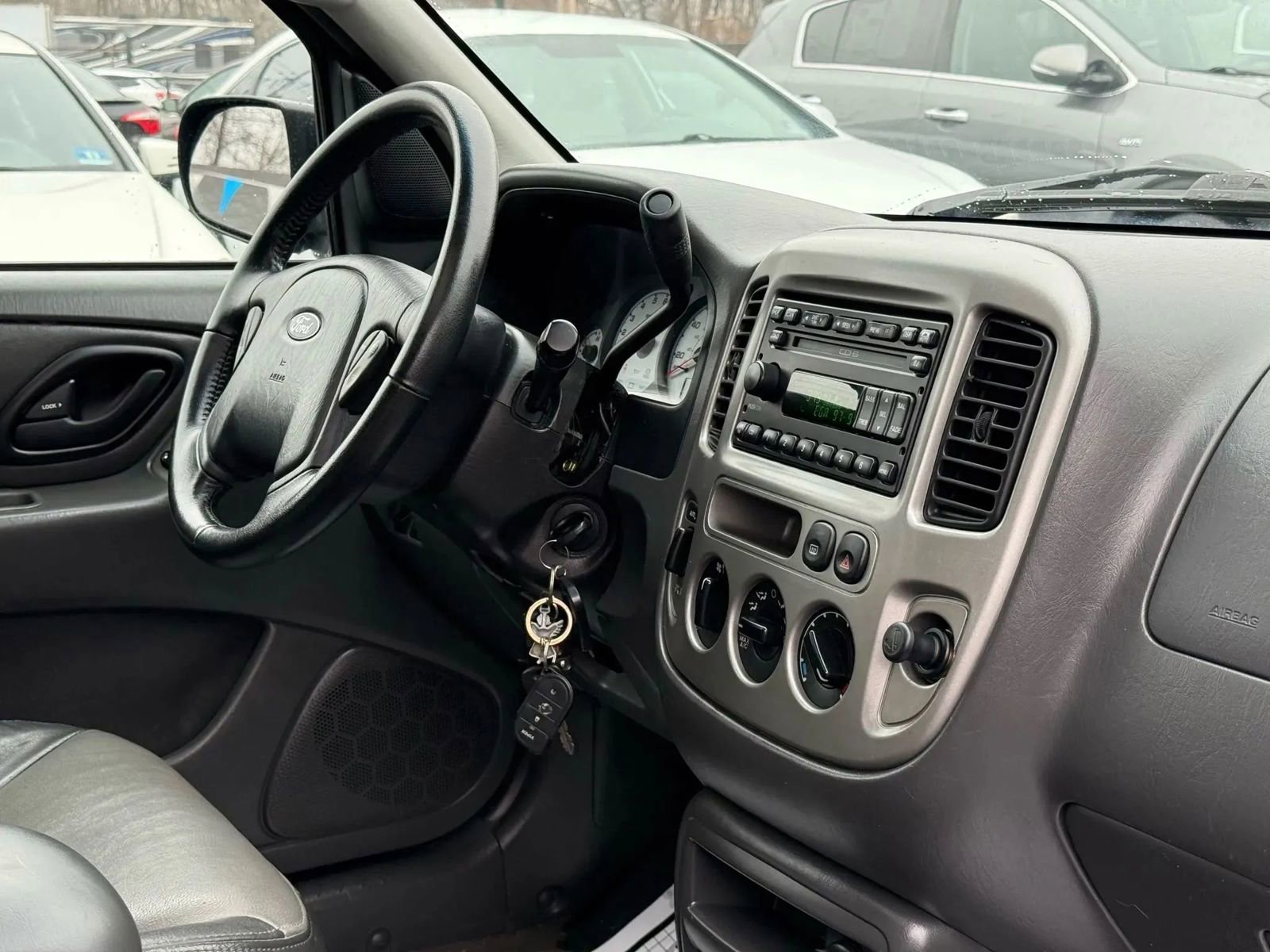 Used 2003 Ford Escape XLT image 41