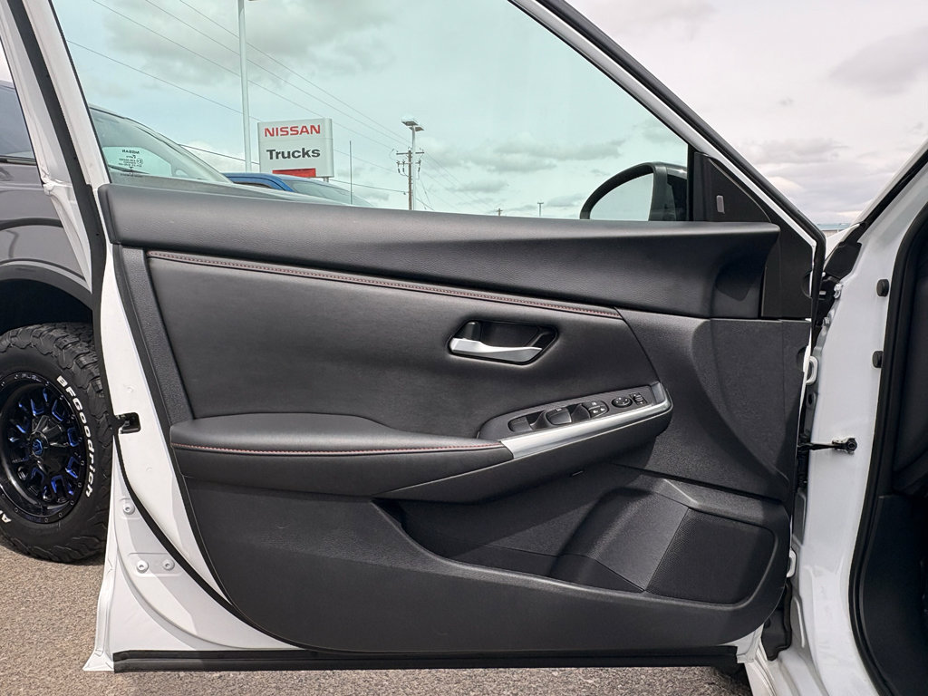 Certified 2024 Nissan Sentra SR FWD image 12
