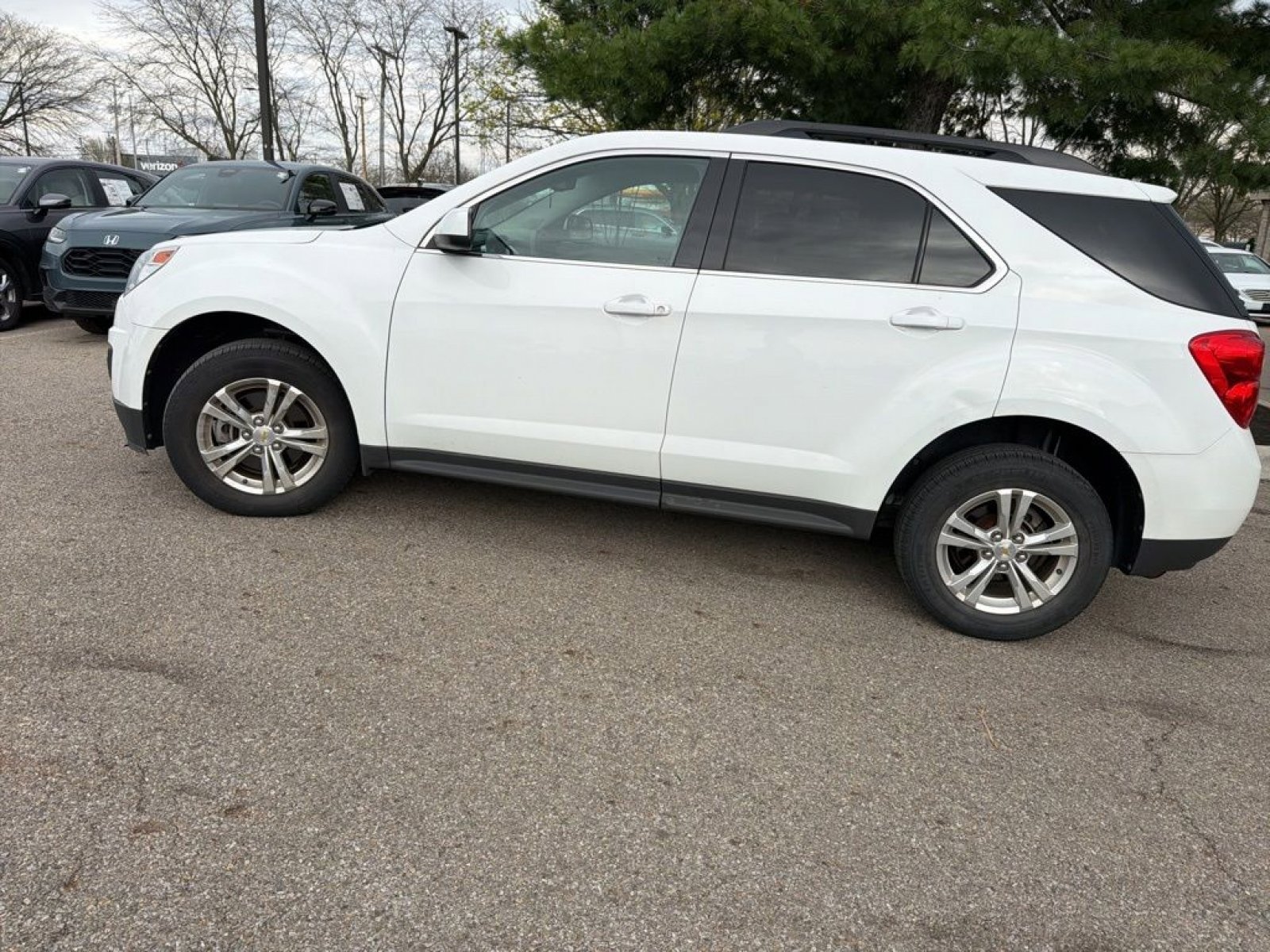 Used 2012 Chevrolet Equinox LT w/ Driver Convenience Package image 11