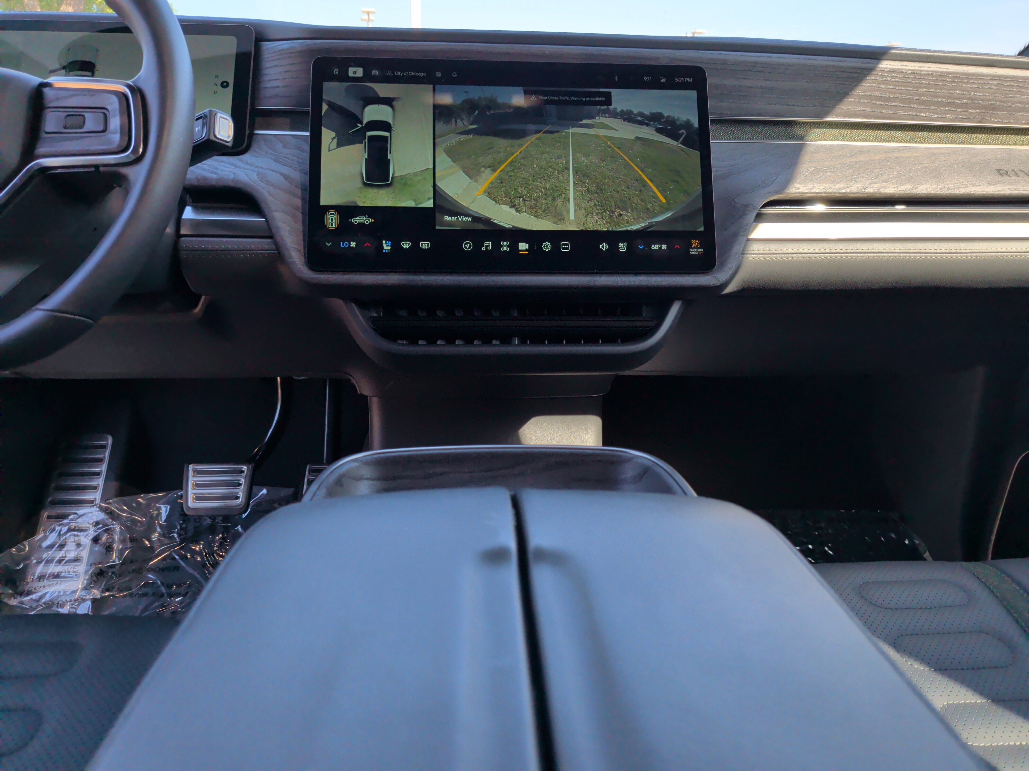 Used 2022 Rivian R1T Adventure AWD/4WD image 31