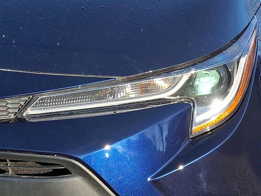 Used 2023 Toyota Corolla LE FWD image 5