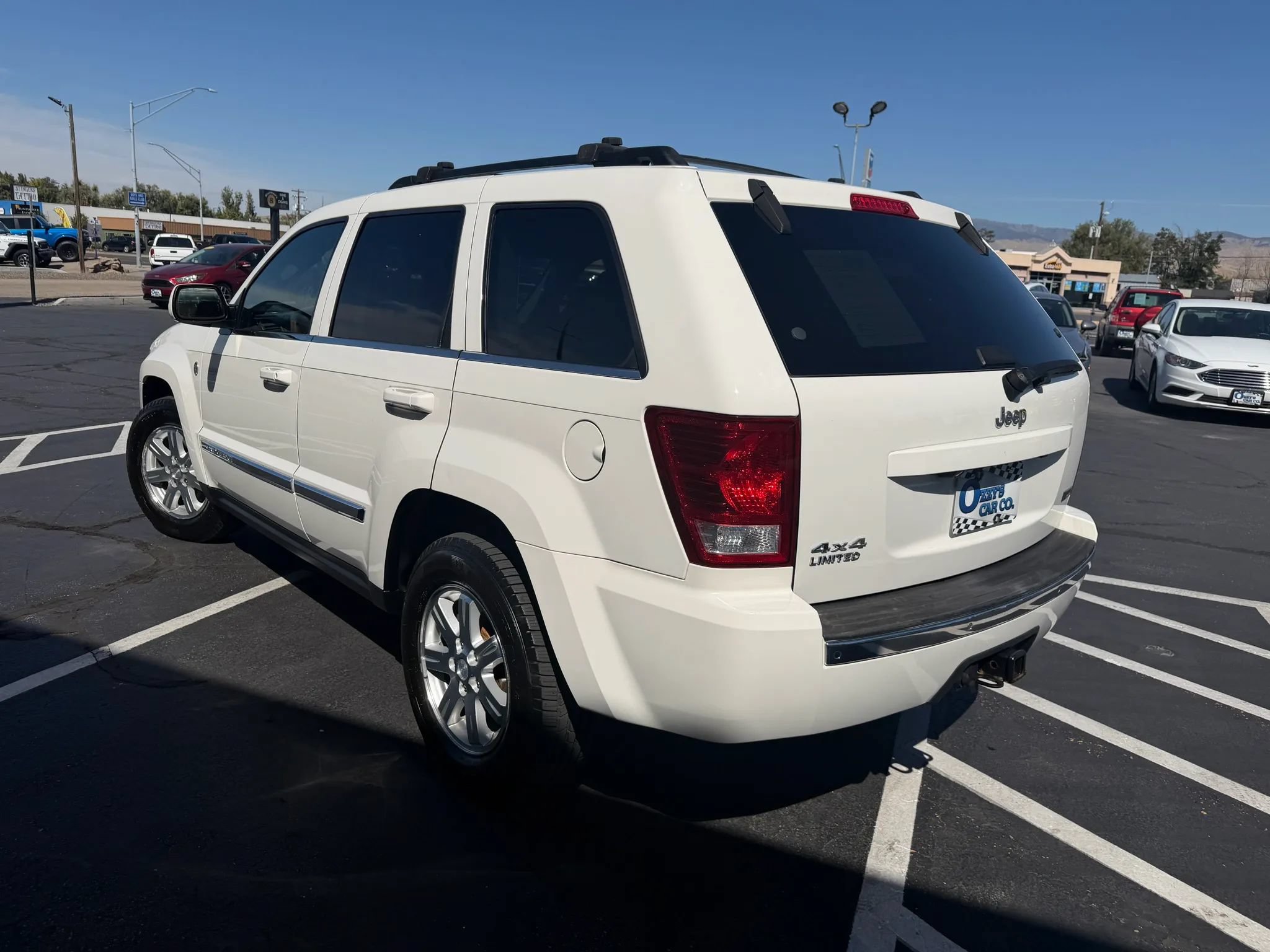 Used 2008 Jeep Grand Cherokee Limited w/ Trailer Tow Group IV AWD/4WD image 6