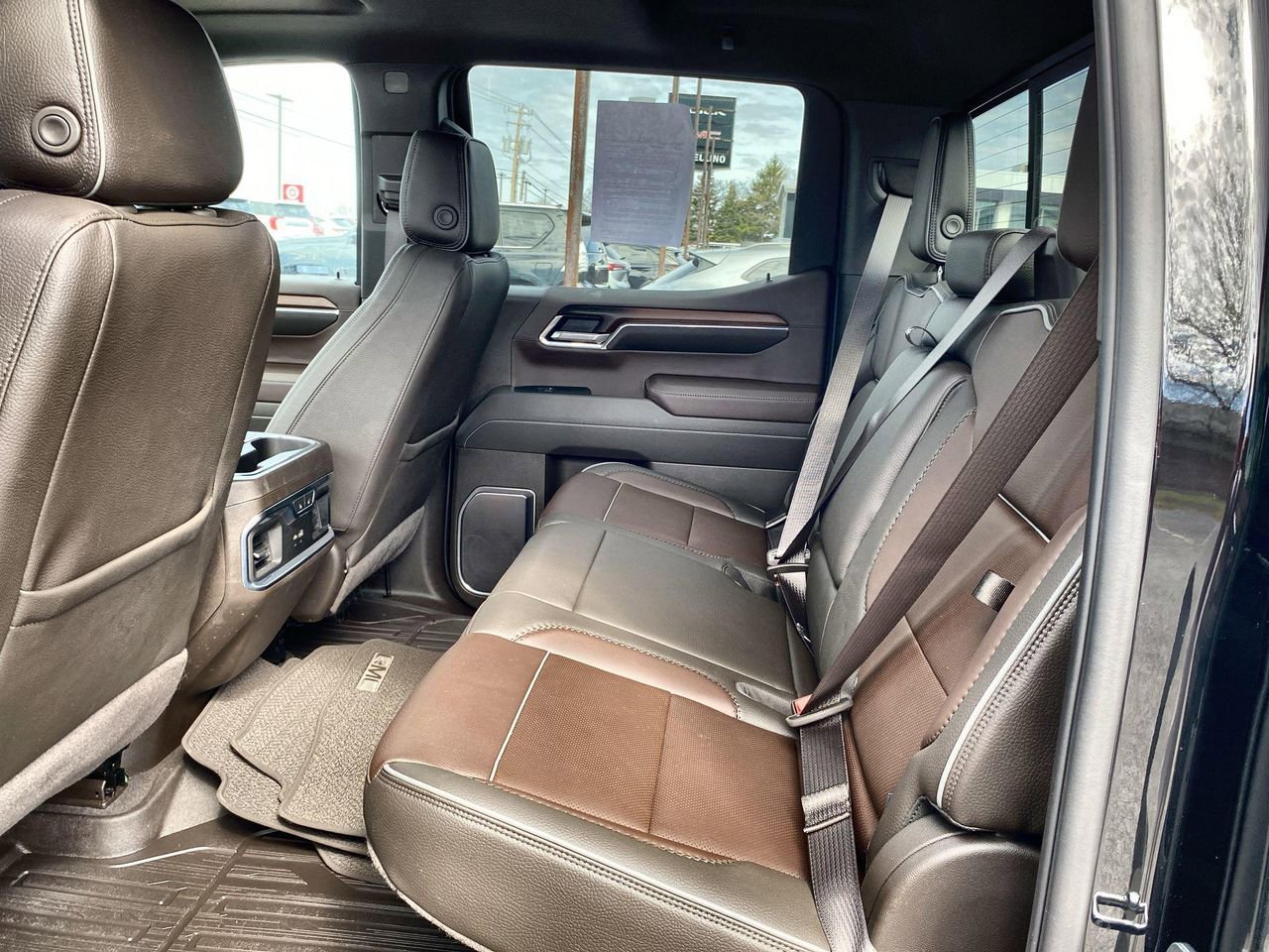 Certified 2025 GMC Sierra 1500 Denali w/ Denali Reserve Package AWD/4WD image 26