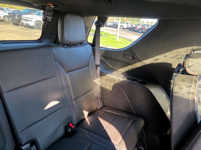 Used 2023 Chevrolet Tahoe High Country AWD/4WD image 17