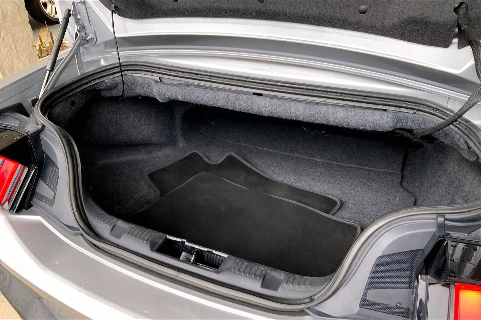 Used 2024 Ford Mustang Premium RWD image 31