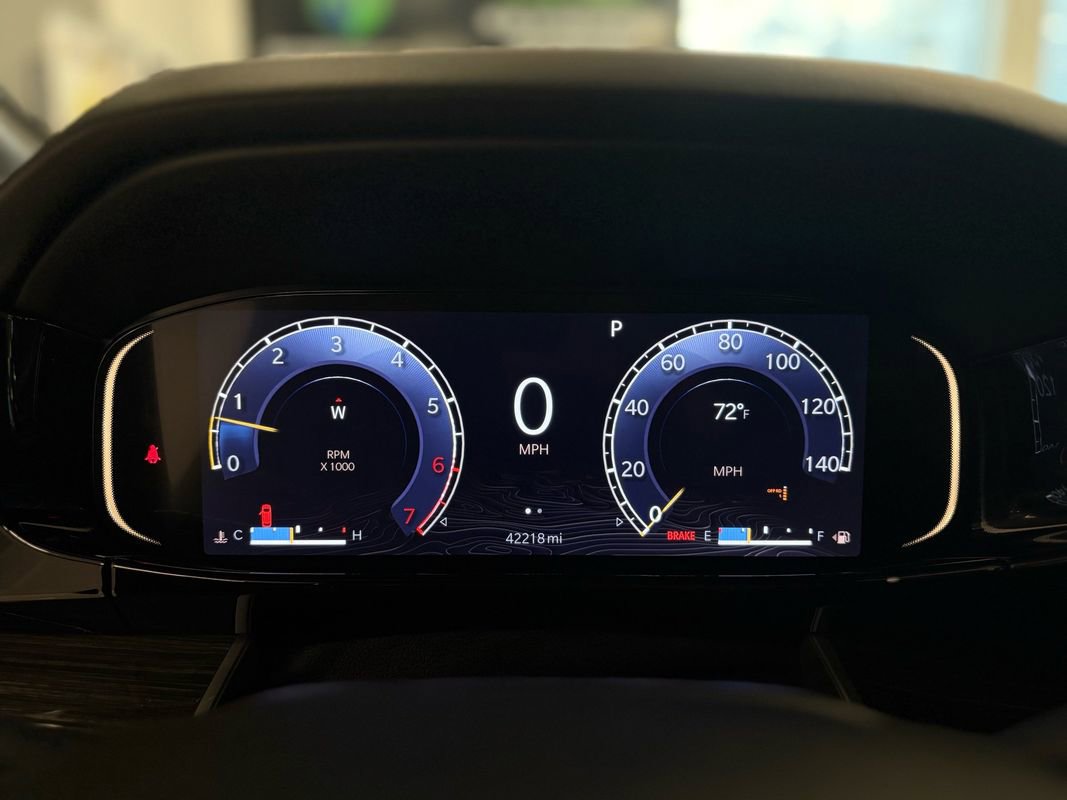 Used 2022 Jeep Wagoneer Series III w/ Premium Group I AWD/4WD image 20