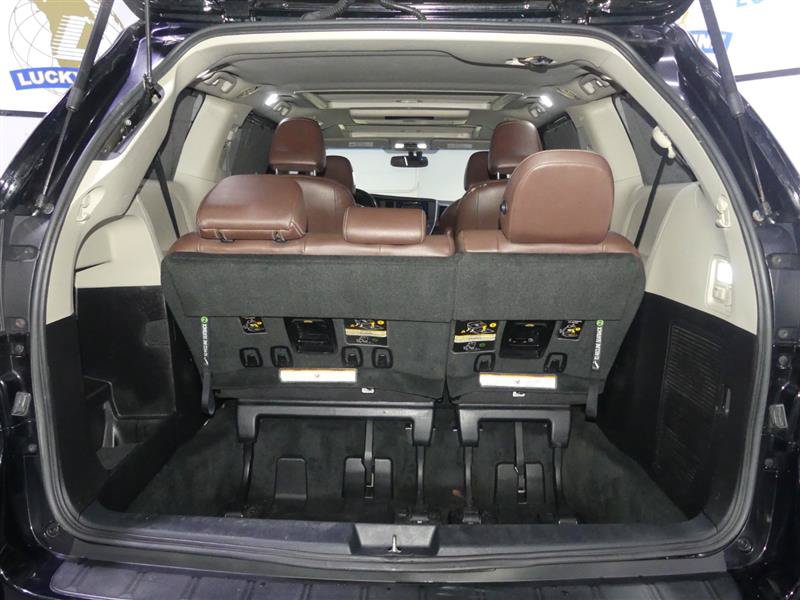 Used 2017 Toyota Sienna Limited Premium AWD/4WD image 9