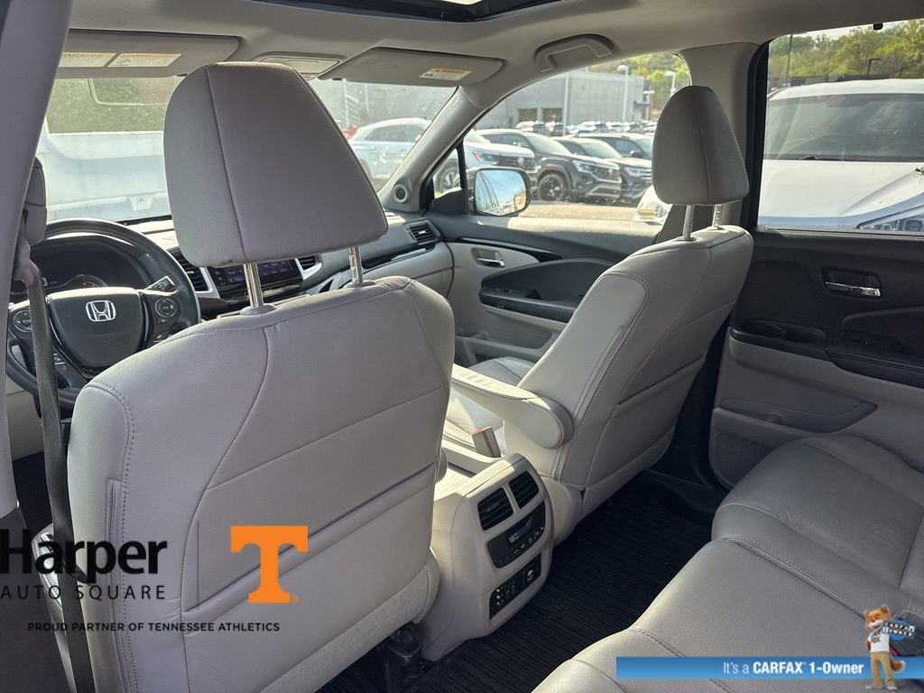 Used 2017 Honda Pilot Touring image 10