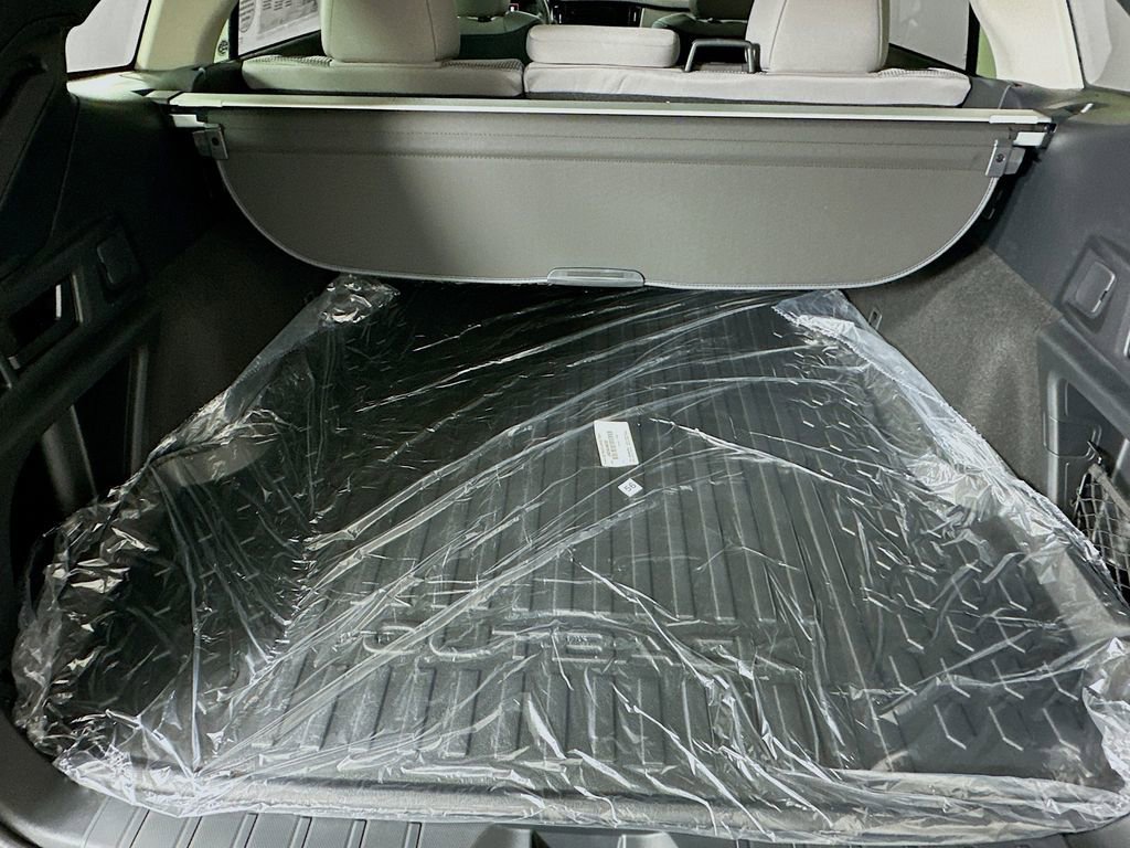 New 2025 Subaru Outback Premium image 32