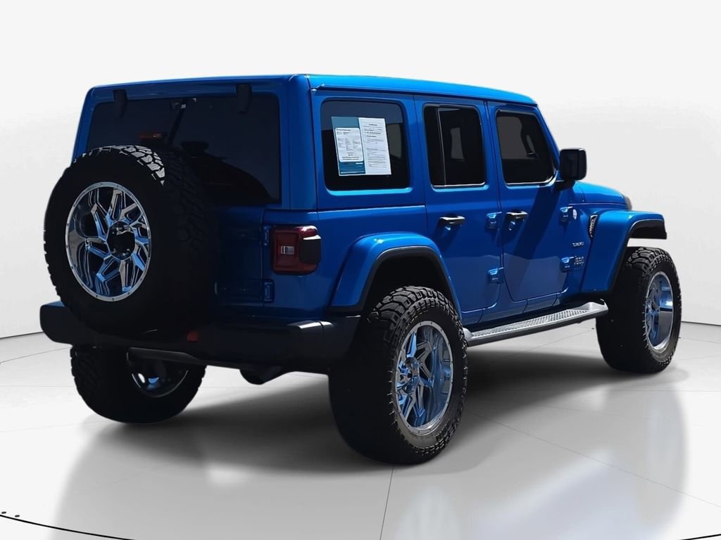 Used 2024 Jeep Wrangler Sahara image 5