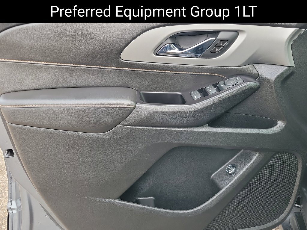 Used 2020 Chevrolet Traverse LT w/ LPO, Floor Liner Package AWD/4WD image 10