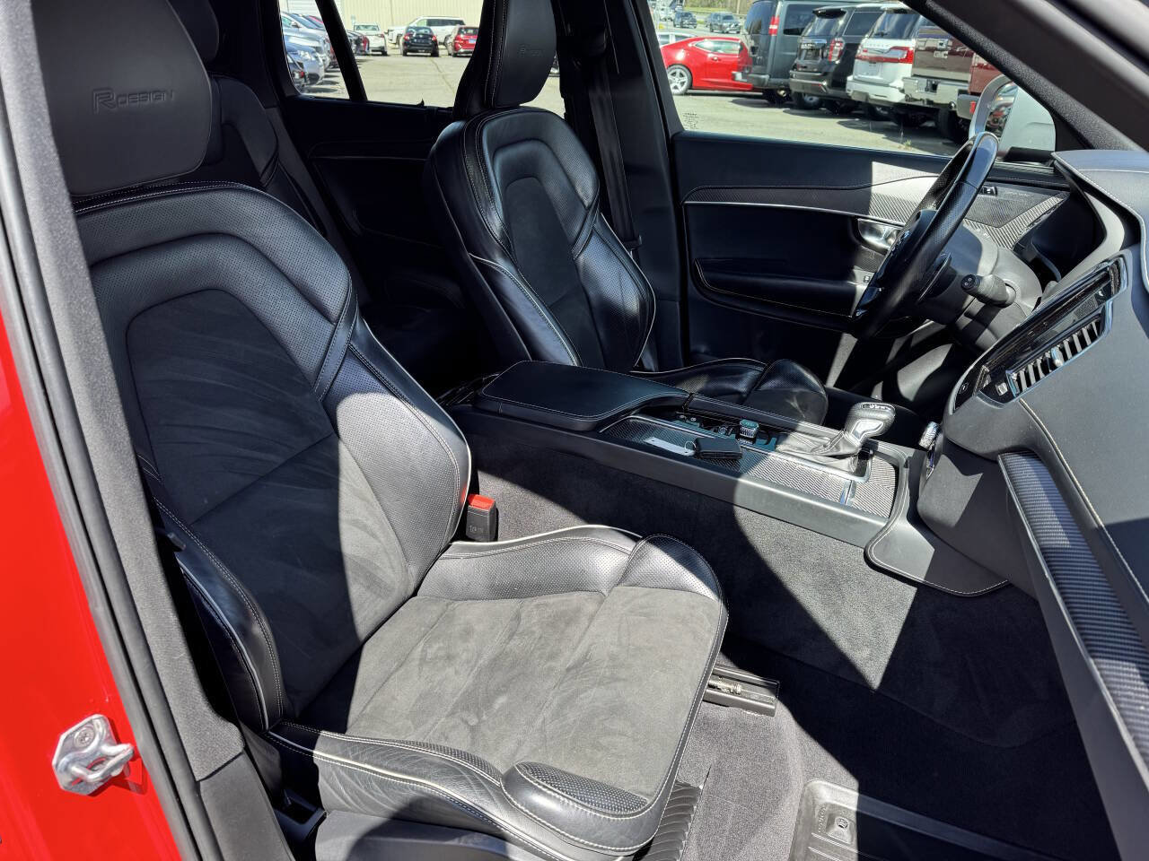 Used 2019 Volvo XC90 T6 R-Design w/ Advanced Package image 8