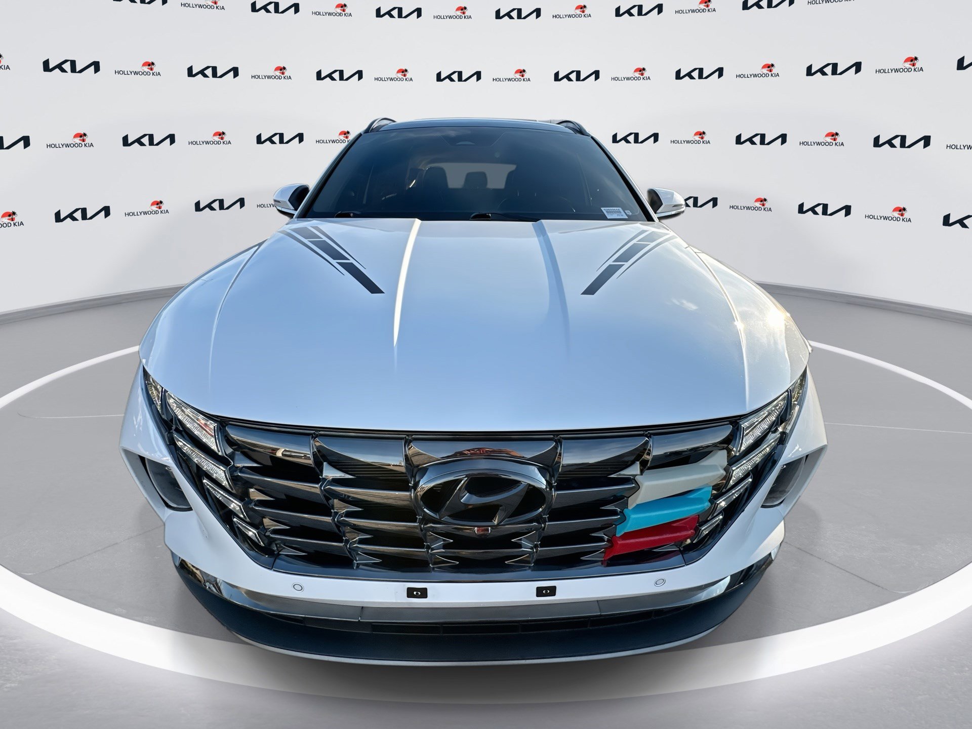 Used 2023 Hyundai Tucson Limited w/ Cargo Package image 3